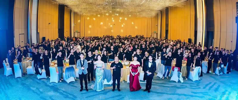 年会文化衫设计,10种员工抢着穿的创意设计方案